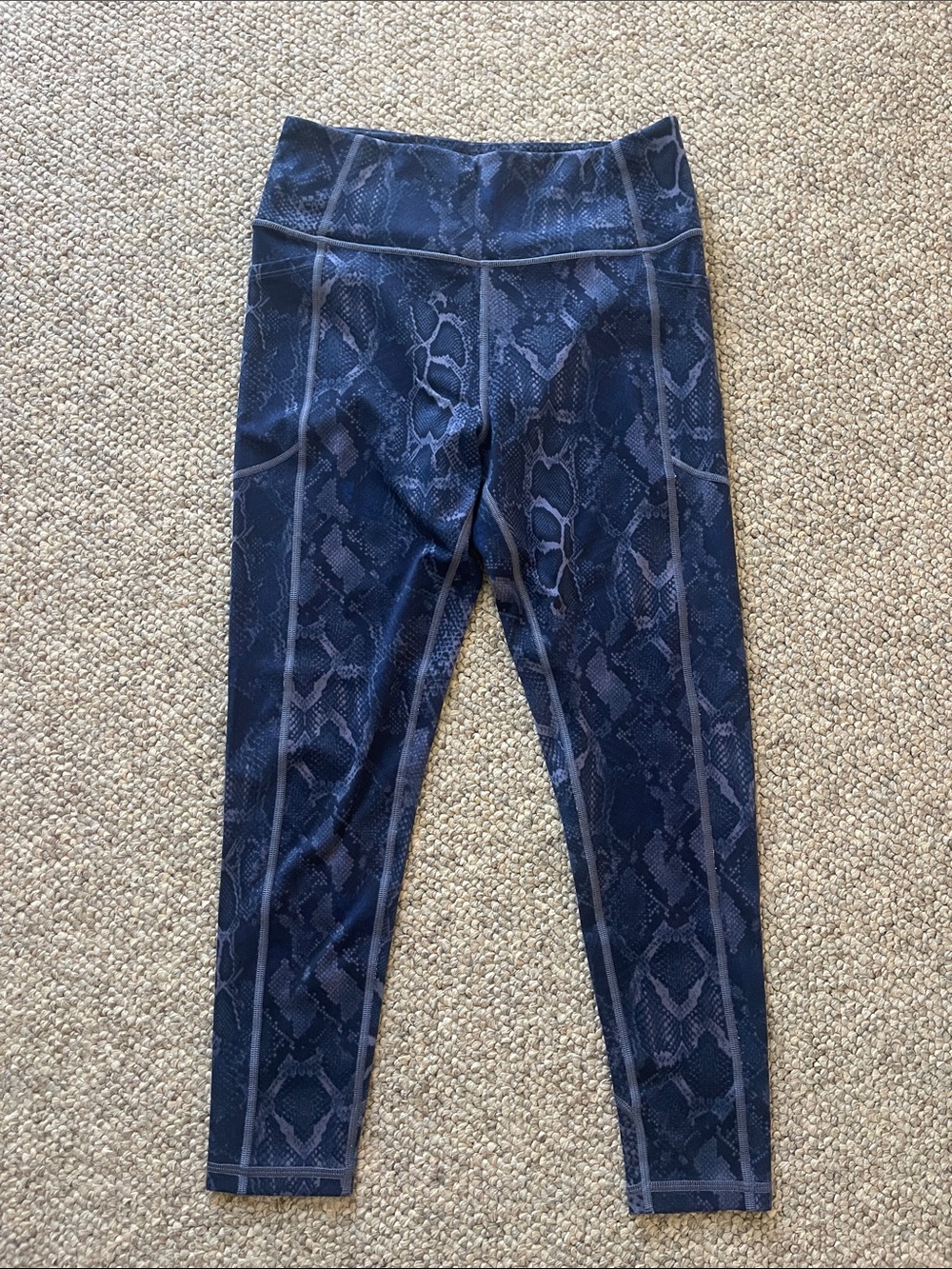 Victoria's Secret Navy Snake Print Jeggings